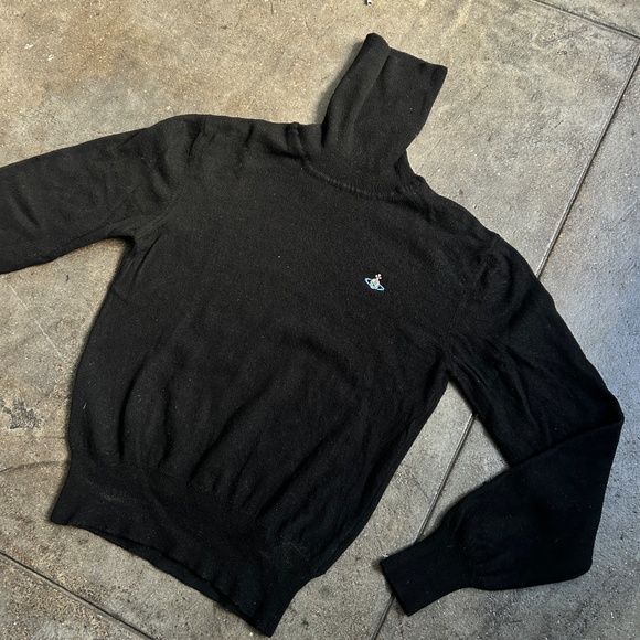 Vivienne Westwood Black Turtleneck w/ Embroidered Orb - Picture 5 of 12